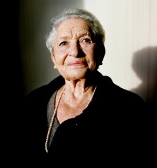 LAFON-HOLLANDER_magda_1.2011_854277PC6_.jpg